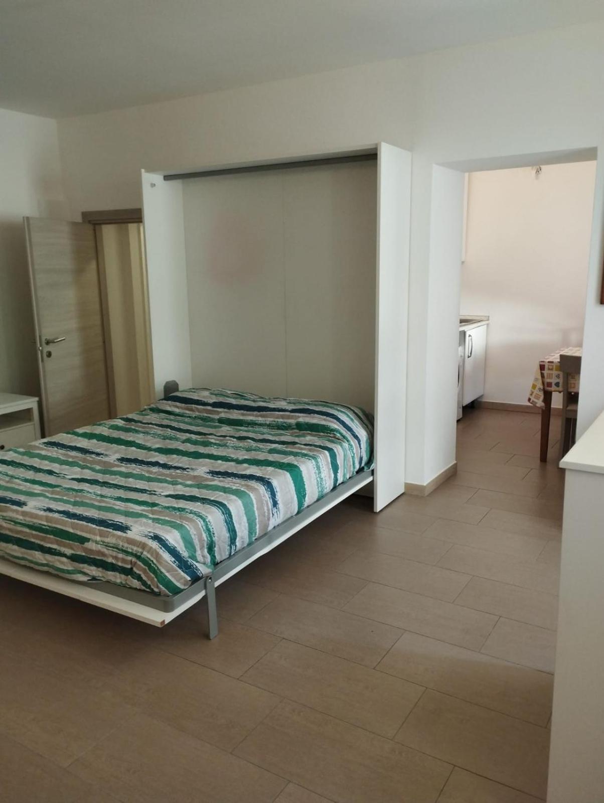 Aurora House. Apartman Abbadia Lariana Kültér fotó